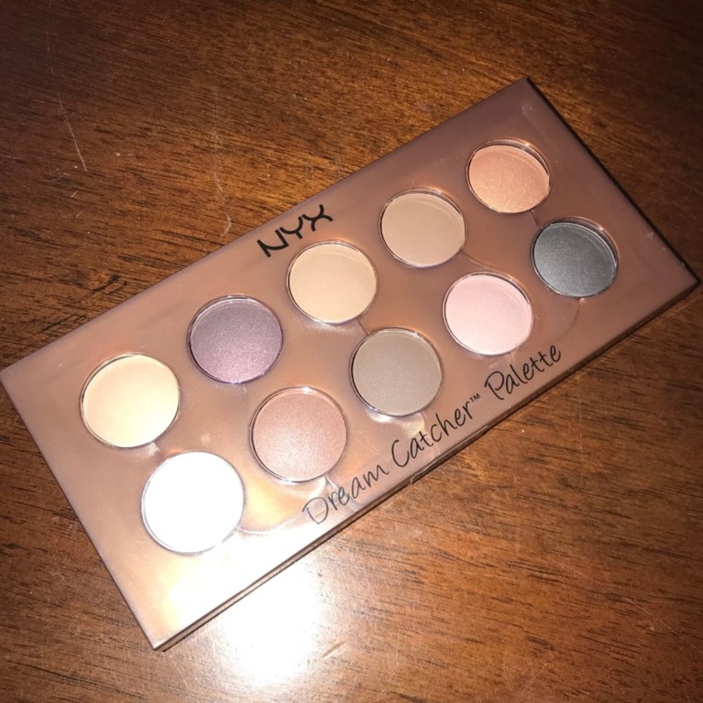 New/Sealed NYX eyeshadow pallete